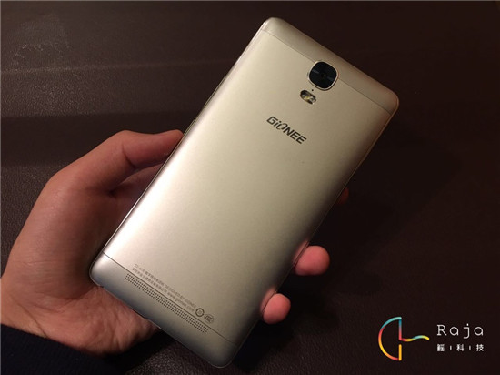 金立M5 Plus上手簡評(píng)：均衡美學(xué)，續(xù)航為王