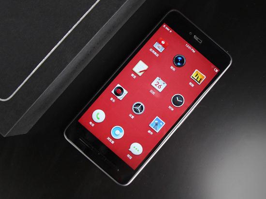 驚人秘密,錘子T2為何預(yù)裝APP比山寨機(jī)還多