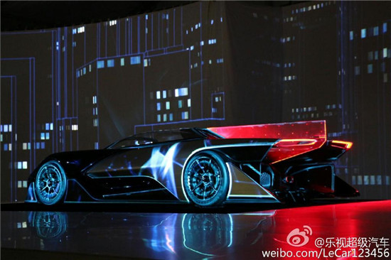 叫板特斯拉！法拉第聯(lián)手樂(lè)視發(fā)布概念電動(dòng)汽車FFZERO1