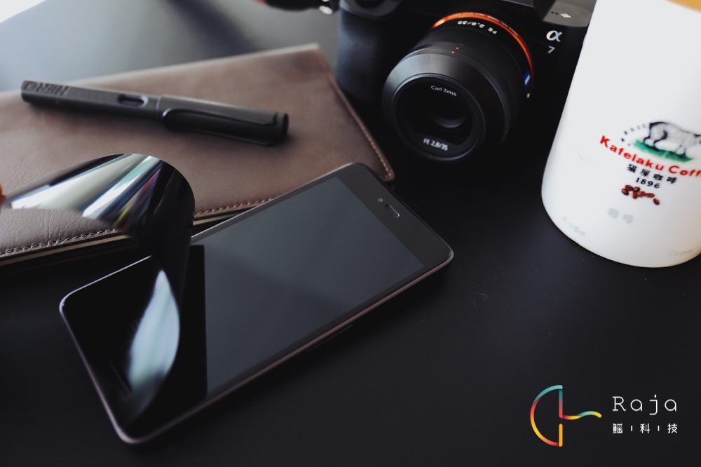 錘子T2開(kāi)箱圖賞：獨(dú)具匠心的對(duì)稱(chēng)美學(xué)