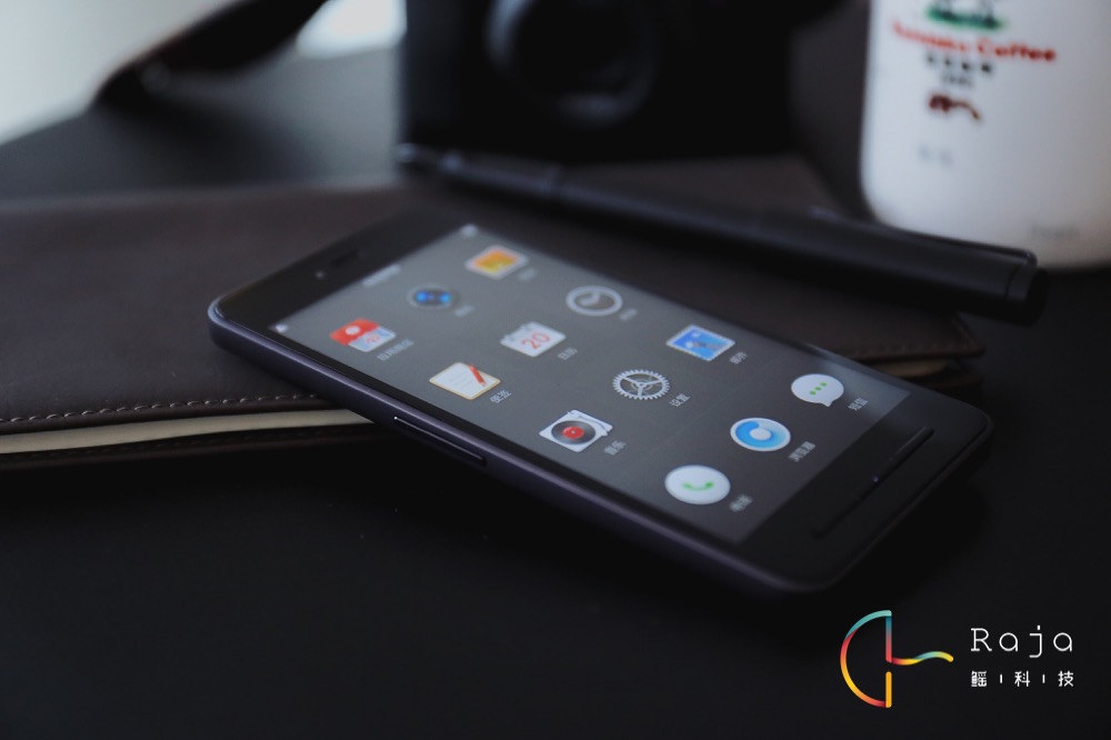 錘子T2開(kāi)箱圖賞：獨(dú)具匠心的對(duì)稱(chēng)美學(xué)