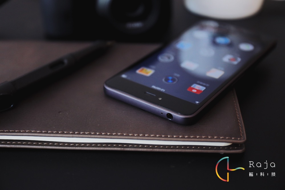 錘子T2開(kāi)箱圖賞：獨(dú)具匠心的對(duì)稱(chēng)美學(xué)