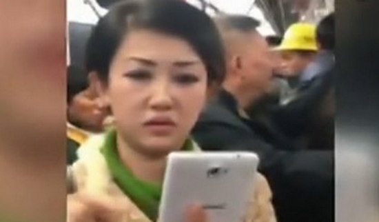 從地鐵鳳爪女說起：如何把“注意力”轉(zhuǎn)化成“購買力”？