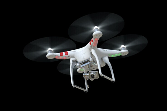 視頻：放飛機(jī)須謹(jǐn)慎！看無人機(jī)怎樣被玩壞