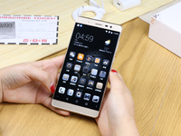 嗨科技：血拼華為Mate 8 中興AXON天機 MAX上手