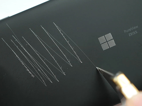 視頻：液冷散熱太坑爹！微軟950XL拆開看