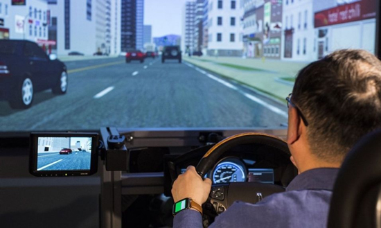 用智能手表開車門？這就是福特想要效果！ 