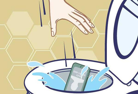 騷年們！讓手機盡量遠(yuǎn)離廁所吧