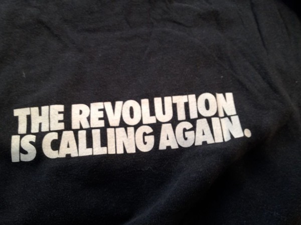 喬布斯個(gè)人物品拍賣：舊涼鞋5500元起