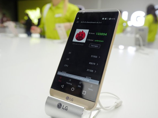 驍龍820性能恐怖，LG G5現(xiàn)場跑分驚人