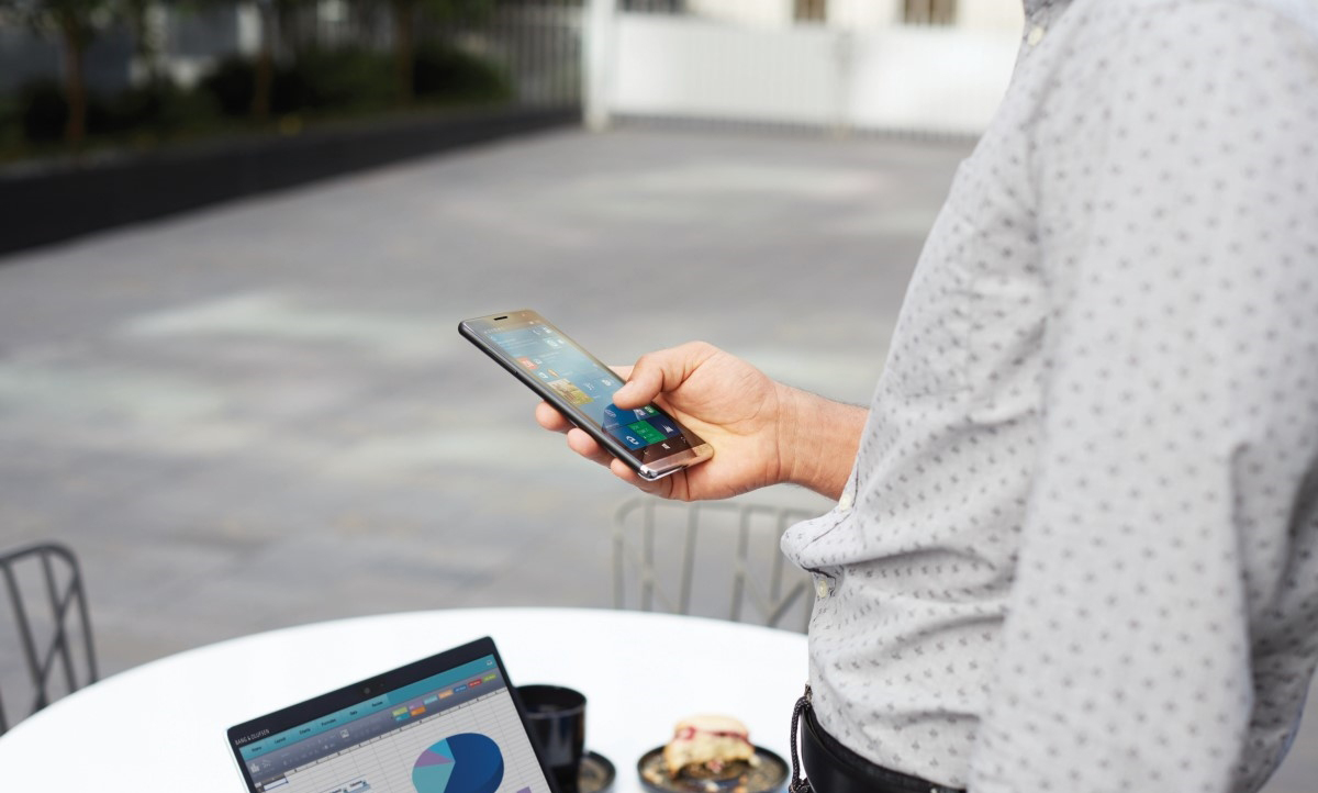 Win 10手機(jī)最強(qiáng)旗艦誕生！惠普Elite X3發(fā)布