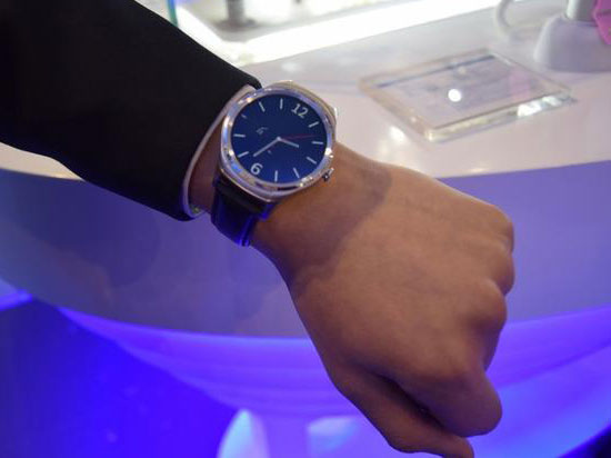 海爾也玩可穿戴設(shè)備了，推Android智能表