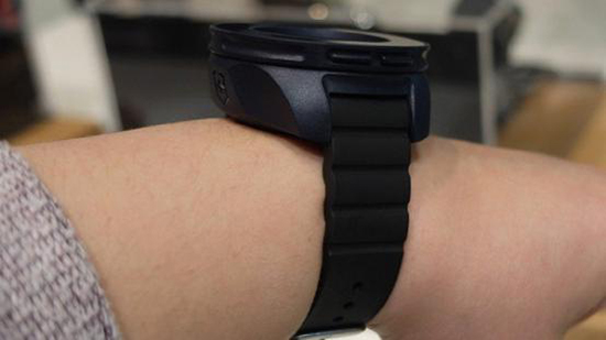 魚與熊掌可兼得？神奇表殼讓普通手表更智能