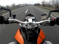 有了這種智能轉(zhuǎn)彎系統(tǒng)，可減少交通事故發(fā)生