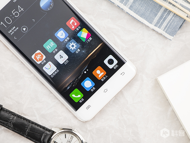 vivo Xplay5圖賞：雙曲面屏釋放的文藝氣質(zhì)