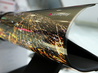 為拿蘋(píng)果訂單？LG計(jì)劃提高柔性O(shè)LED屏產(chǎn)量