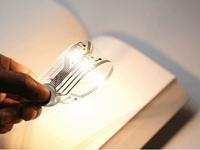 有了這款書(shū)簽 晚上看書(shū)就再也不用開(kāi)燈了