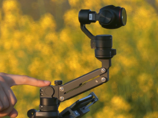 大疆Osmo相機(jī)增穩(wěn)器測試：真的像雞頭一樣穩(wěn)定耶！