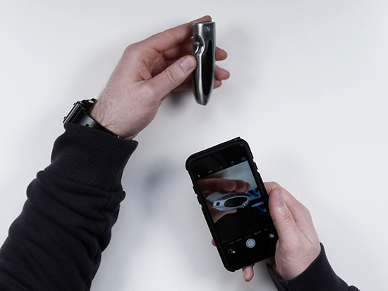 美女們請小心這種iPhone手機套！它偷拍你很方便