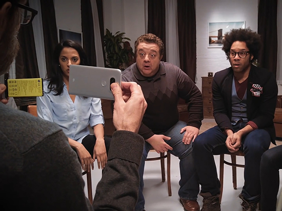 視頻：有病得治！LG G5這樣解決手機(jī)沒(méi)電焦慮癥