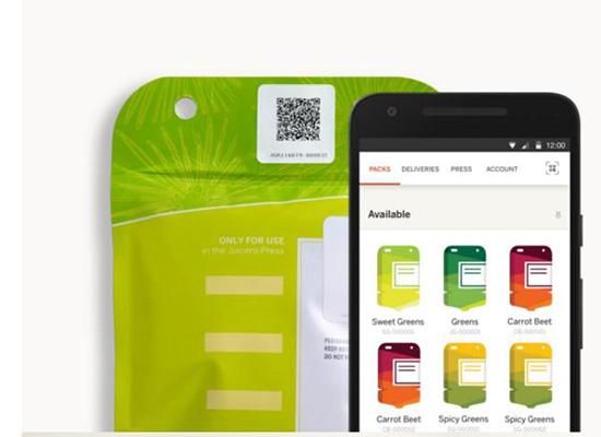 方便省事！這是一臺可以“擠”出果汁的榨汁機