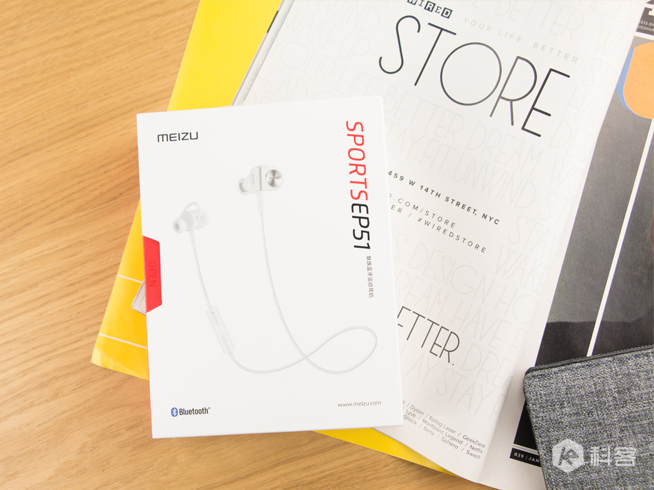 魅族EP51藍牙運動耳機白色版圖賞：純白跟你更配哦！