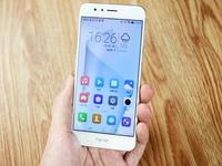  告別充電漫長等待！五款快速充電手機推薦