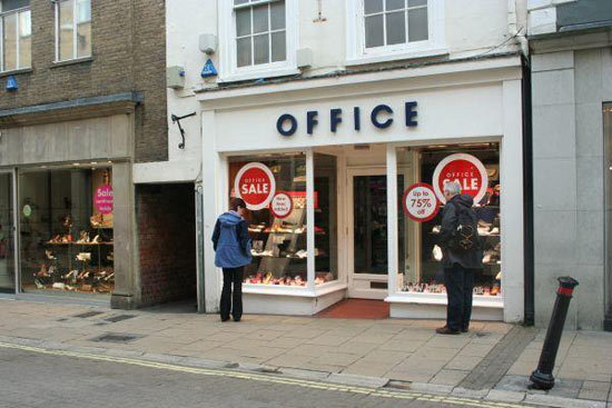 英國脫歐英鎊暴跌！英國網(wǎng)購或成海淘族新戰(zhàn)場