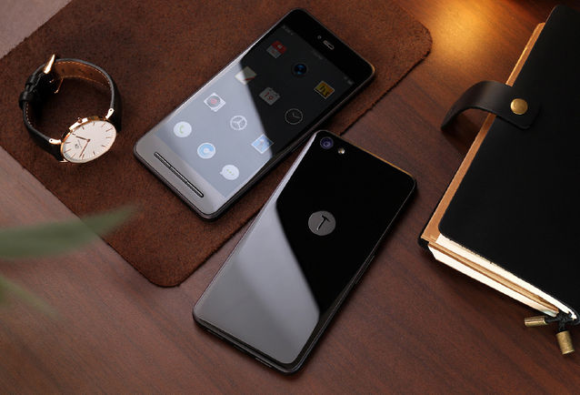 魅族、錘子的小而美之路：一個(gè)向左走，一個(gè)向右走