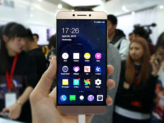 誰(shuí)說(shuō)手機(jī)不能煲??？讓你練就“葛優(yōu)癱”