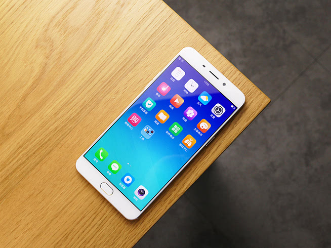 6英寸自拍大器！OPPO R9 Plus上手體驗