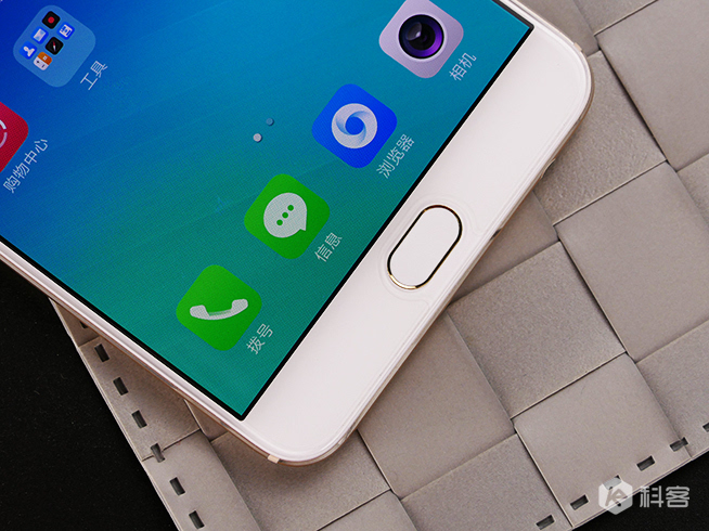 6英寸自拍大器！OPPO R9 Plus上手體驗