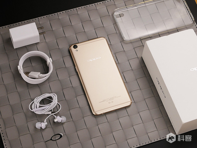 6英寸自拍大器！OPPO R9 Plus上手體驗