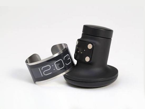 科客晚報(bào)：HTC 10預(yù)售慘淡不足300臺  三星改變戰(zhàn)術(shù)劍指小米魅族