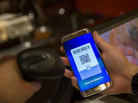 蘋果猝不及防，三星和支付寶重磅合作：一指秒付