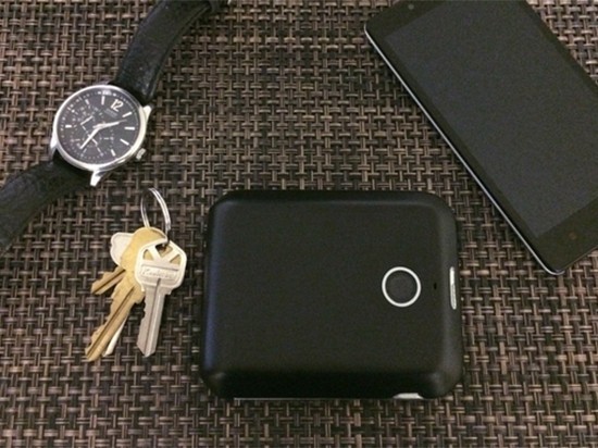 外出逛街老掉錢包？試試這款永不丟失的智能錢包吧