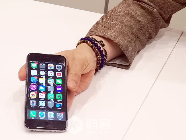 劉謙推薦魔術(shù)app，自曝是果粉金庸粉