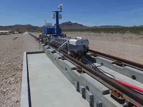 特斯拉馬斯克又成功了 超級(jí)高鐵百公里加速僅1.1秒