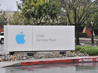 蘋(píng)果新機(jī)將配備OLED屏幕：但iPhone 7無(wú)緣？