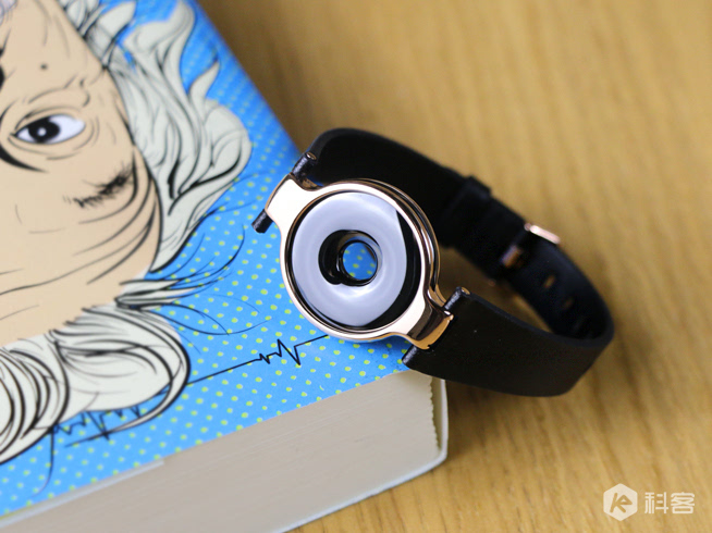  Amazfit赤道手環(huán)圖賞：男人也能美得優(yōu)雅！