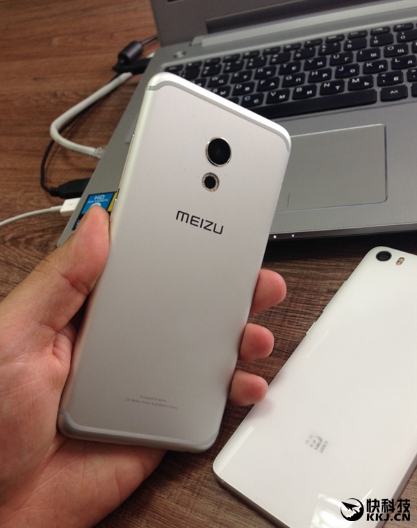 時(shí)尚最帥！魅族新旗艦PRO6真機(jī)完全曝光
