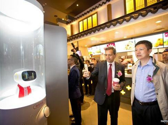 在肯德基你可以用百度機(jī)器人點(diǎn)餐了！