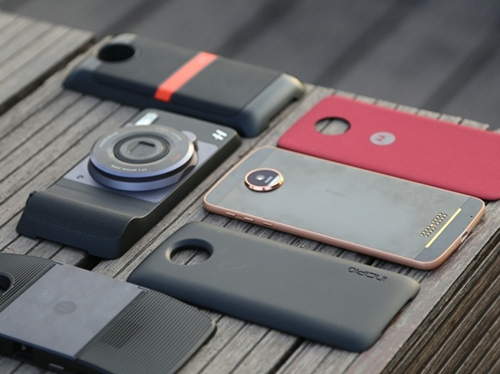 科客晚報(bào)：Moto Z國行價3999元 iPhone 7已出貨待售