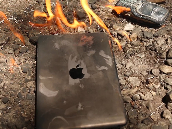 噴火測試：蘋果強(qiáng)還是諾基亞厲害？