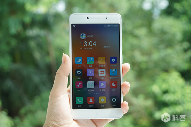 中國移動N2圖賞：運營商手機到底長啥樣