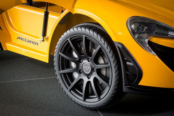 邁凱輪推兒童版P1：剪刀門設(shè)計(jì)真拉風(fēng)