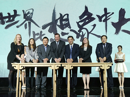 阿里影業(yè)大動作！馬云攜手斯皮爾伯格 