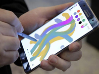 三星Note7停售 蘋果華為誰能笑到最后？