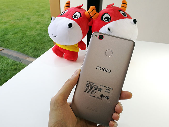 備戰(zhàn)雙11，努比亞新機Z11 miniS上手圖賞