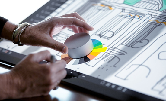 微軟和蘋果又懟上！Surface Dial和Touch Bar哪個(gè)好？
